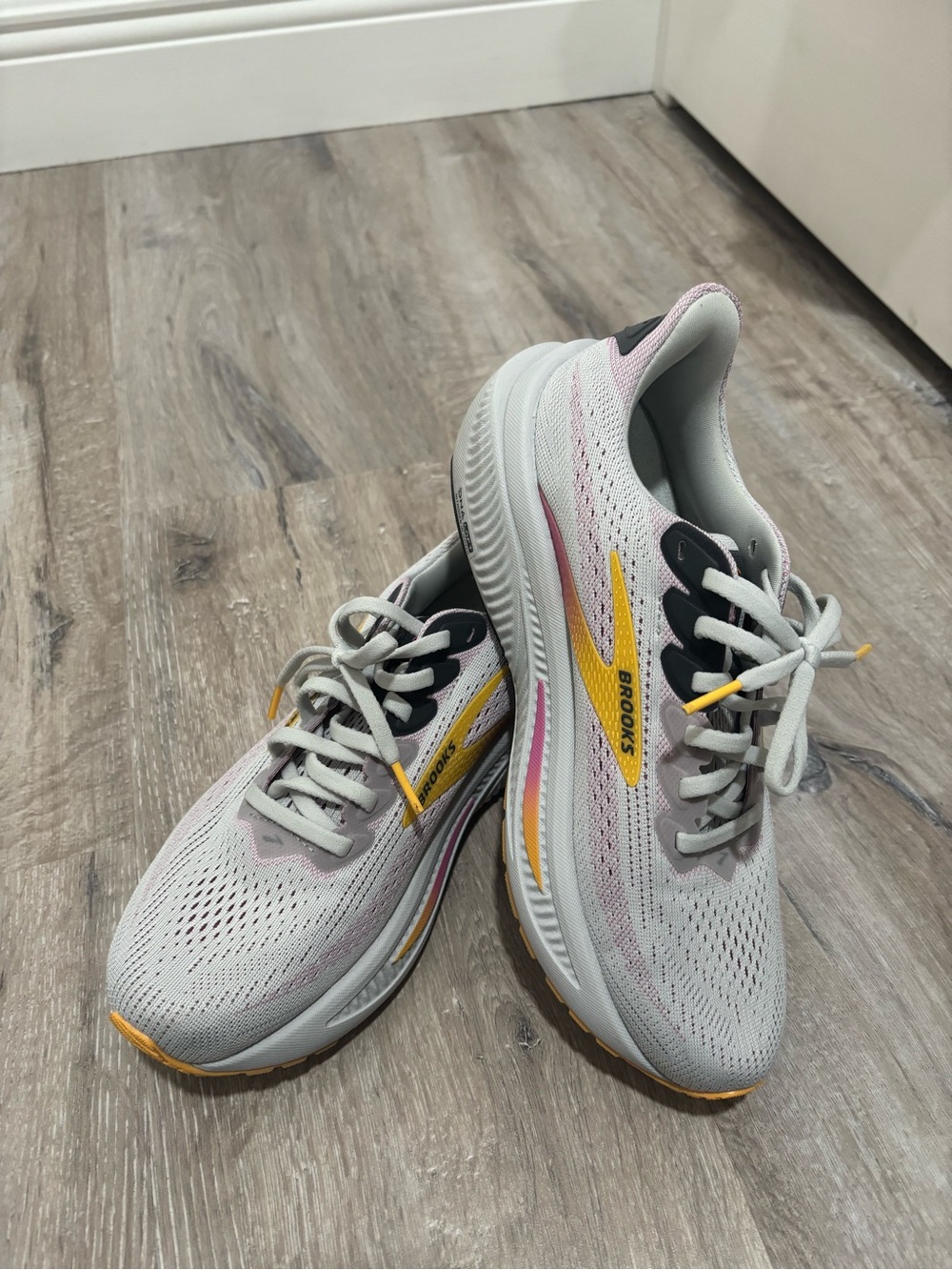 Brooks Women's Running Sneakers - Light Gray with Yellow and Pink Highlights